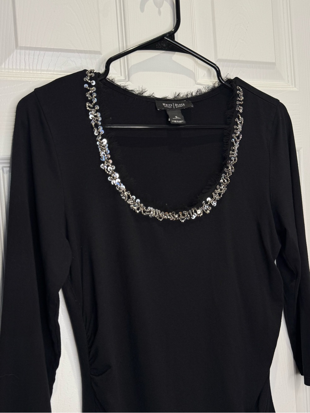 White House Black Market Women's Small Black Scoop Neck Feathered Sequin - Picture 3 of 6